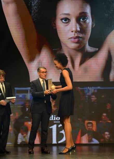 Valentina Diouf riceve il premio Gentleman dell&#39;anno. Bozzani